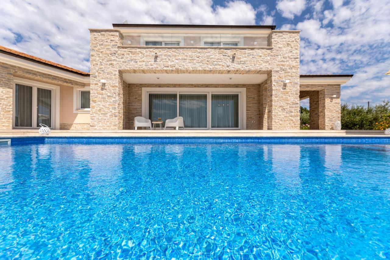 Villa Olive Garden Brzac Εξωτερικό φωτογραφία